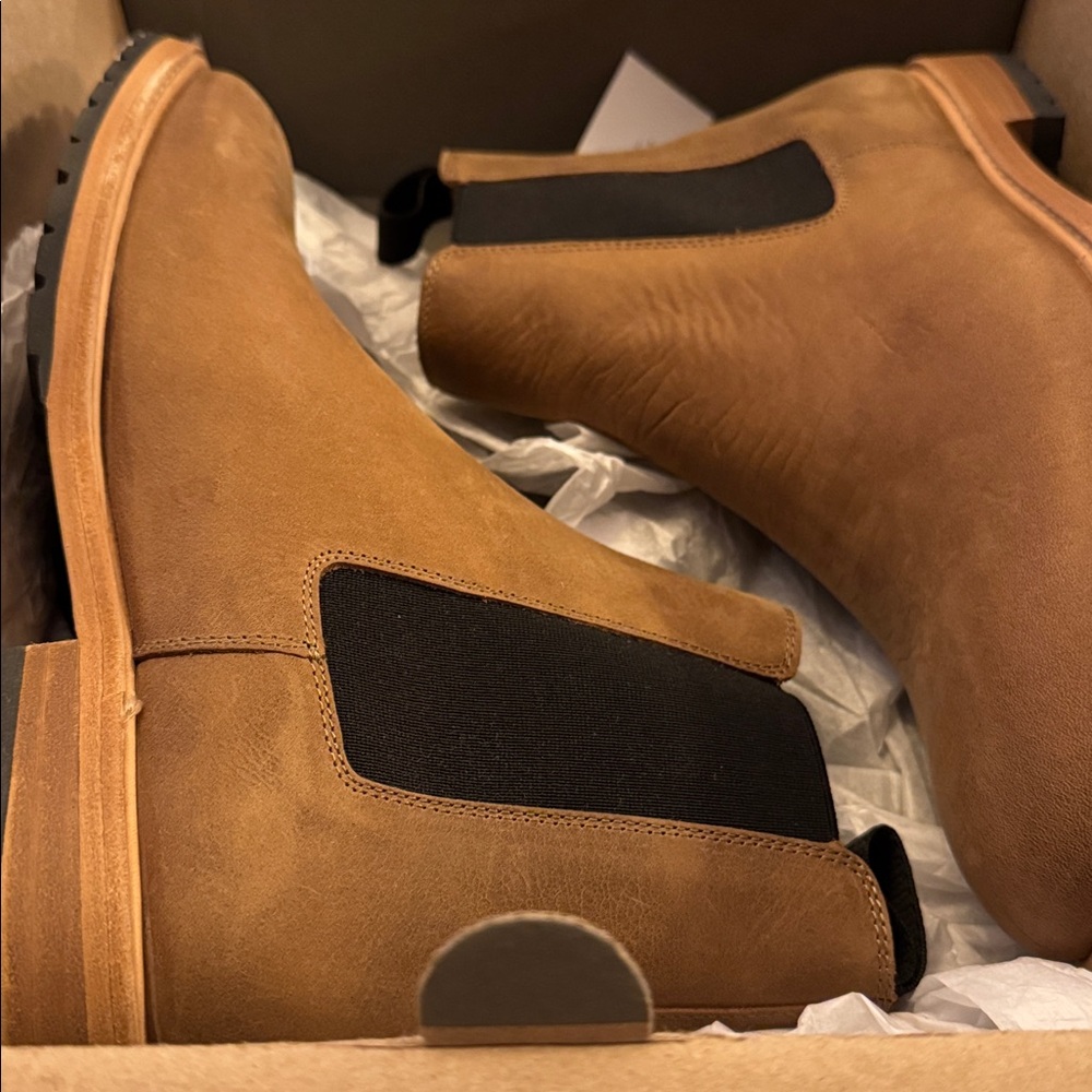 Men's Nisolo Leather Everyday Chelsea Boots - Picture 3 of 5